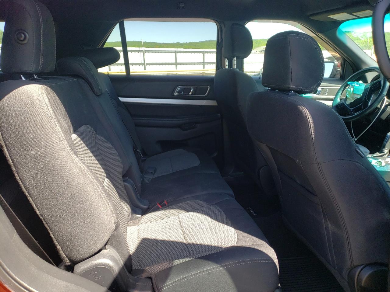 Photo 6 from auction – 2016 FORD EXPLORER with VIN 1FM5K8D86GGD23240