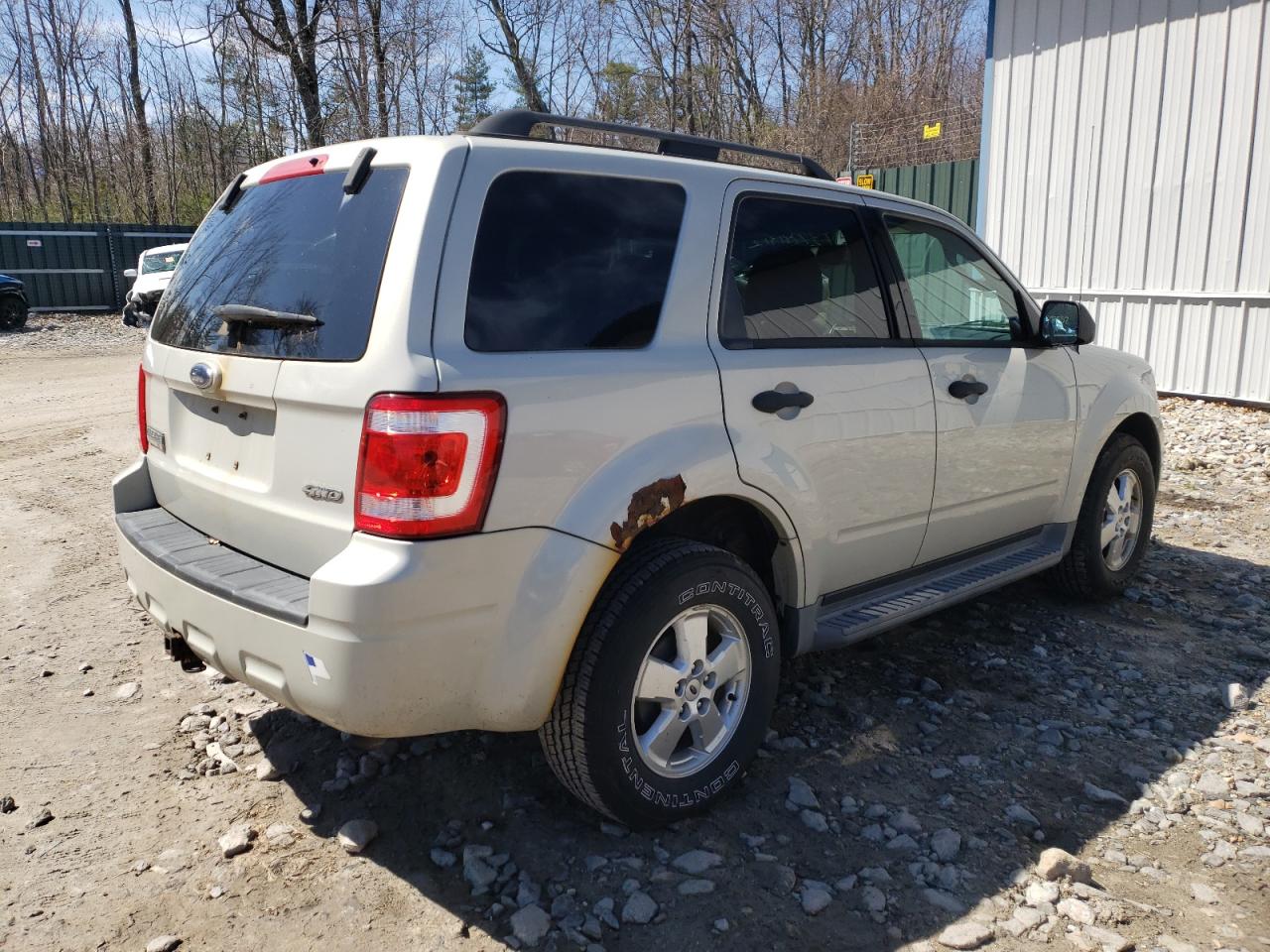 Photo 4 from auction – 2009 FORD ESCAPE XLT with VIN 1FMCU93G09KB28735