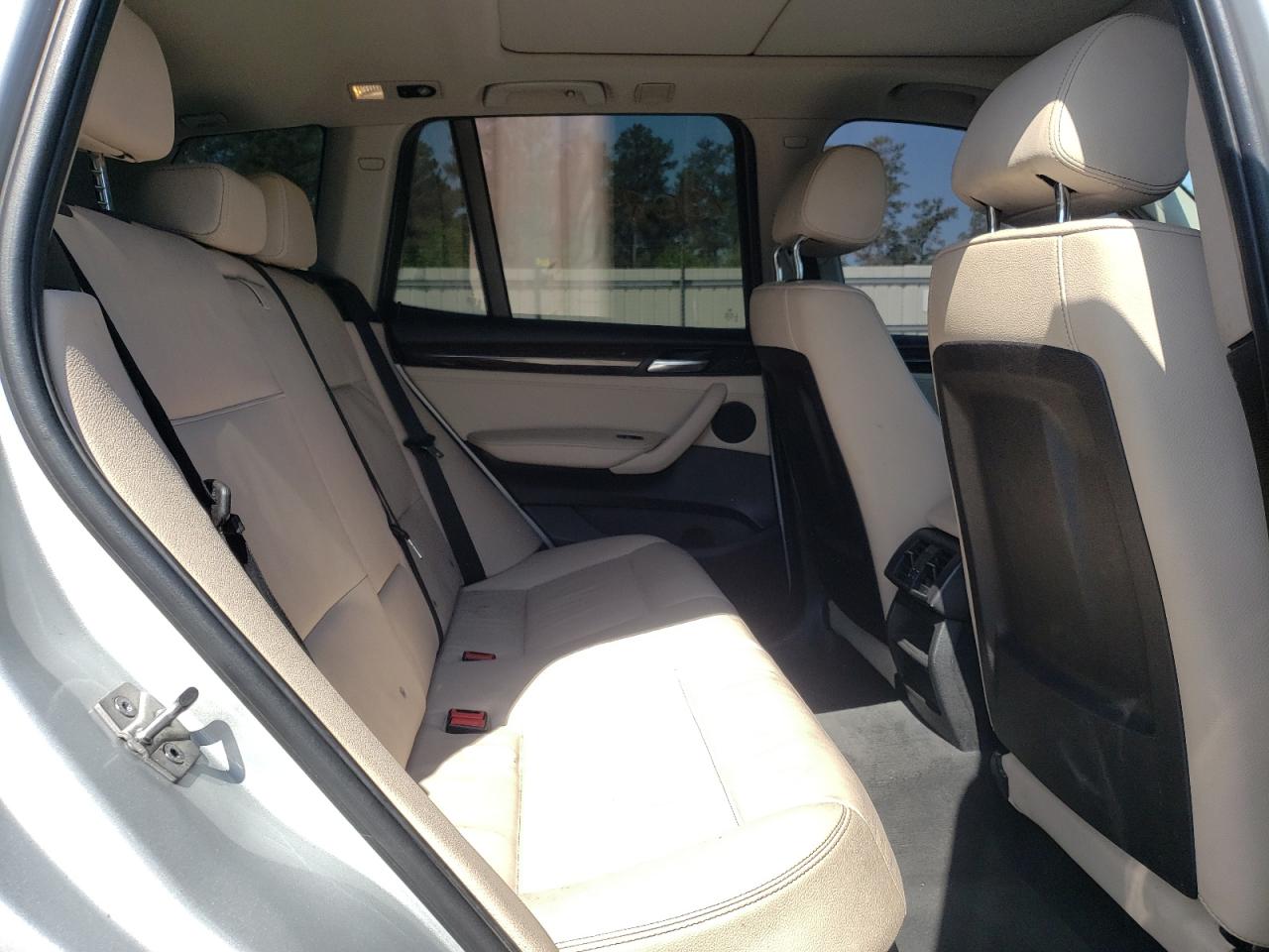 Photo 6 from auction – 2011 BMW X3 XDRIVE3 with VIN 5UXWX7C51BLT78365