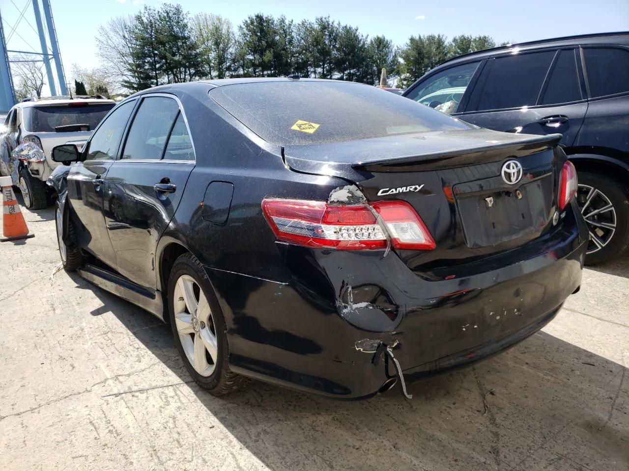 Photo 3 from auction – 2011 TOYOTA CAMRY BASE with VIN 4T1BF3EK2BU190992