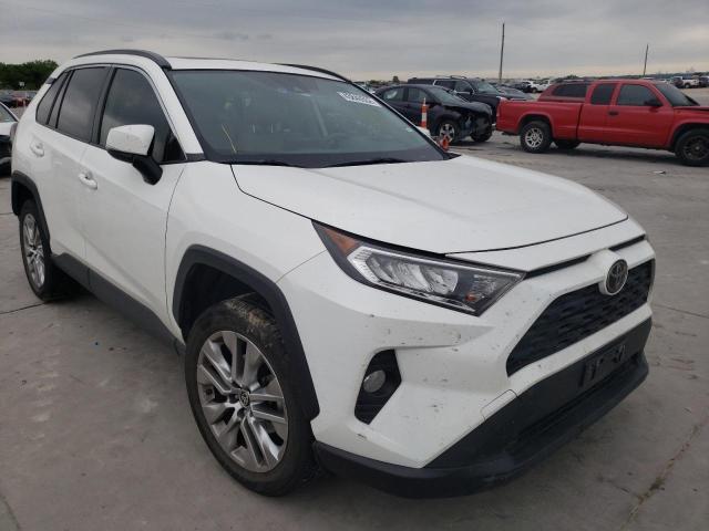 TOYOTA RAV4 XLE P 2019 with VIN JTMC1RFV4KD517430 - Photo from auction
