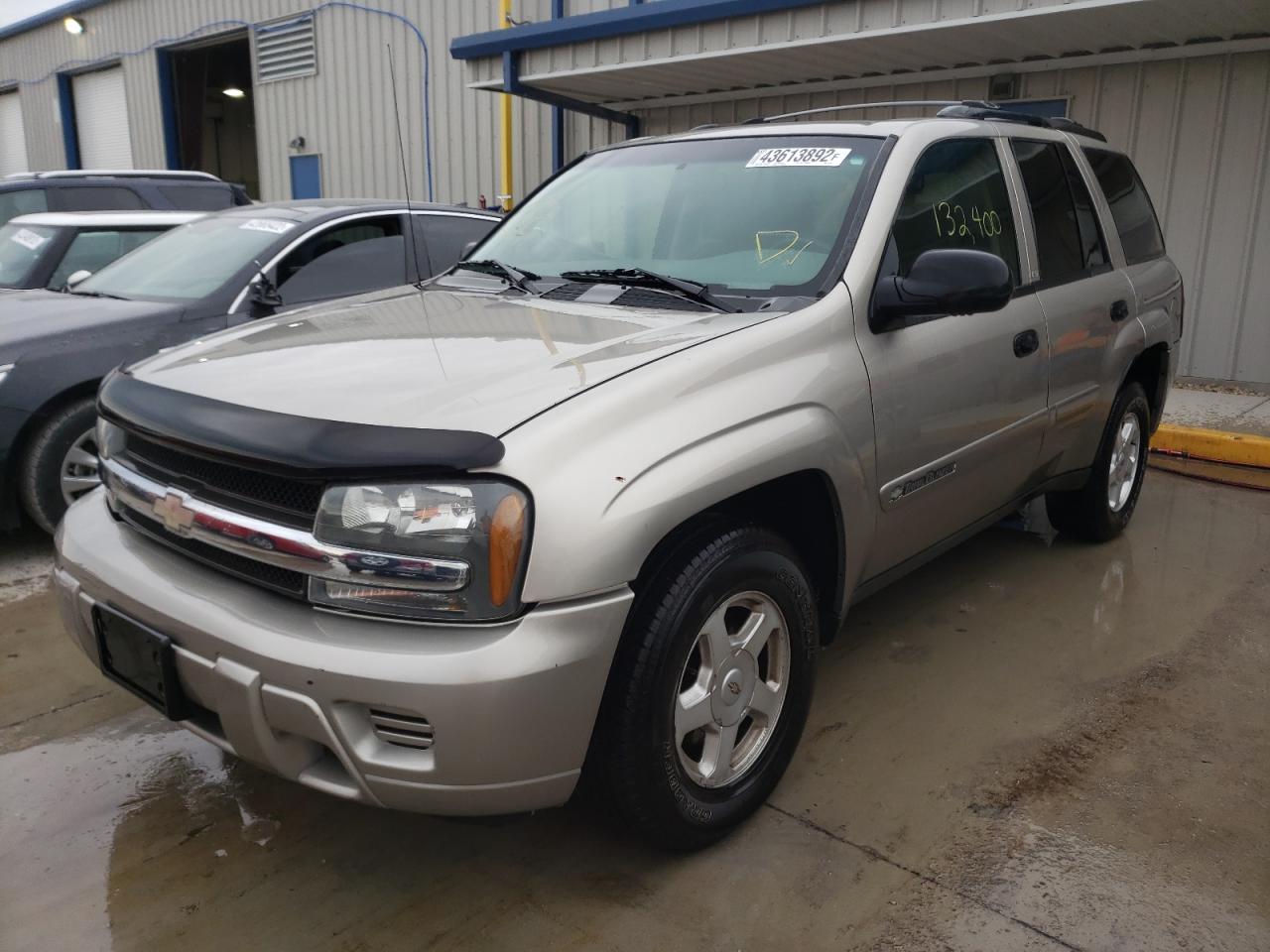 Photo 2 from auction – 2002 CHEVROLET TRAILBLAZE with VIN 1GNDS13S022524956