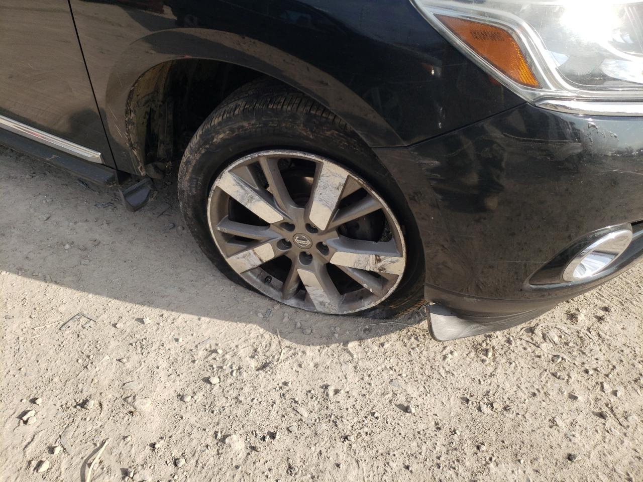 Photo 9 from auction – 2013 NISSAN PATHFINDER with VIN 5N1AR2MM7DC659714