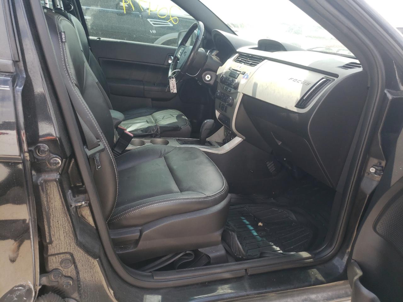 Photo 5 from auction – 2011 FORD FOCUS SEL with VIN 1FAHP3HN3BW135320