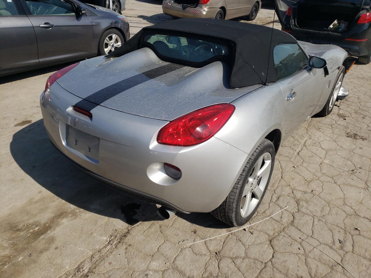 Photo 4 from auction – 2006 PONTIAC SOLSTICE with VIN 1G2MB33B66Y109930