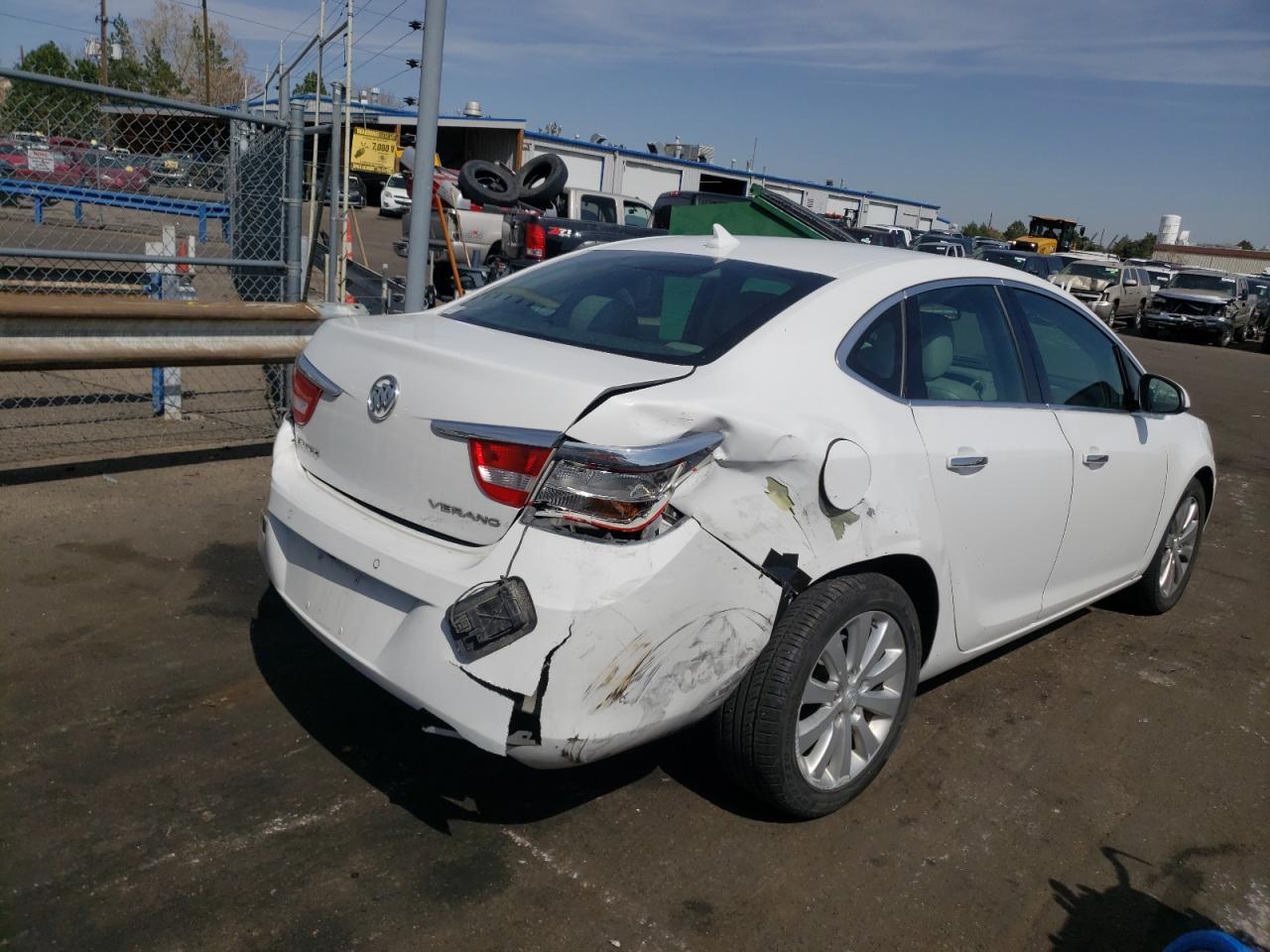 Photo 4 from auction – 2014 BUICK VERANO with VIN 1G4PN5SK4E4230227