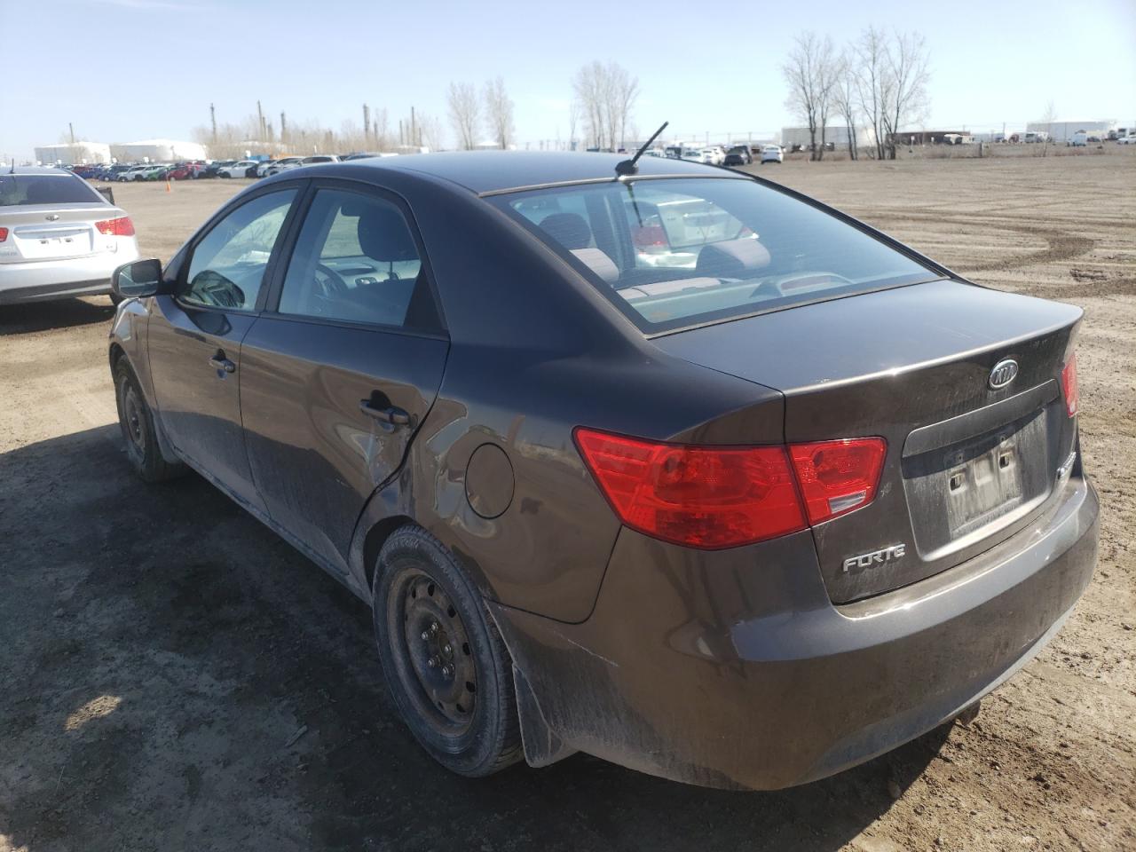 Photo 3 from auction – 2011 KIA FORTE LX with VIN KNAFT4A25B5415049