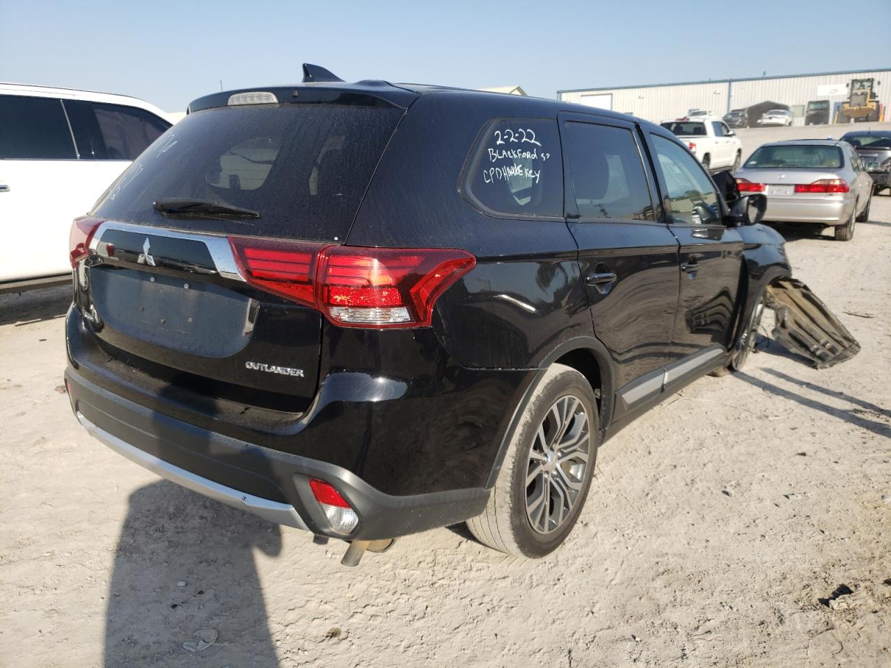 Photo 4 from auction – 2018 MITSUBISHI OUTLANDER with VIN JA4AD2A32JZ012817