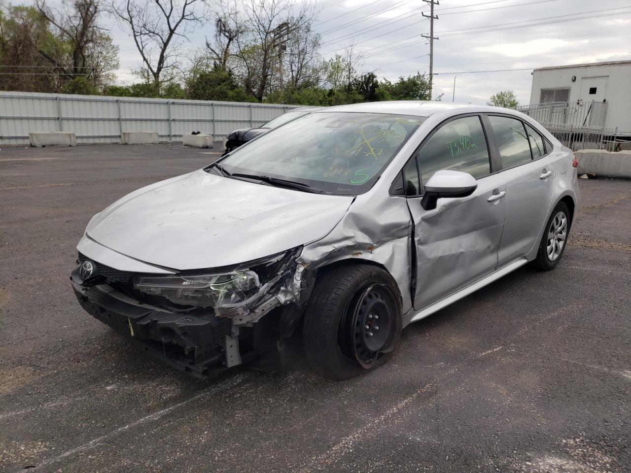 Photo 2 from auction – 2020 TOYOTA COROLLA LE with VIN JTDEPRAE2LJ017848