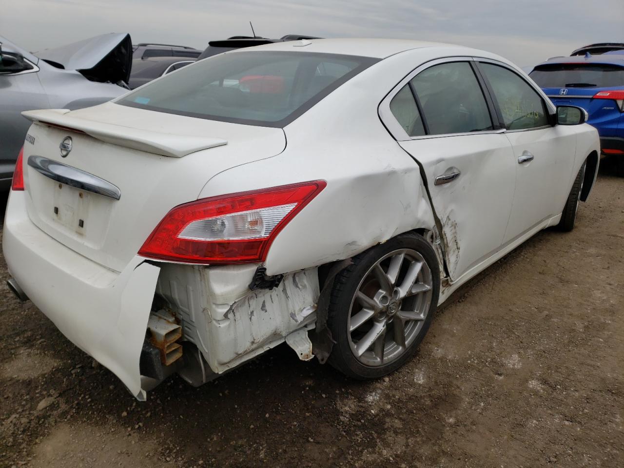 Photo 4 from auction – 2011 NISSAN MAXIMA S with VIN 1N4AA5AP5BC842575
