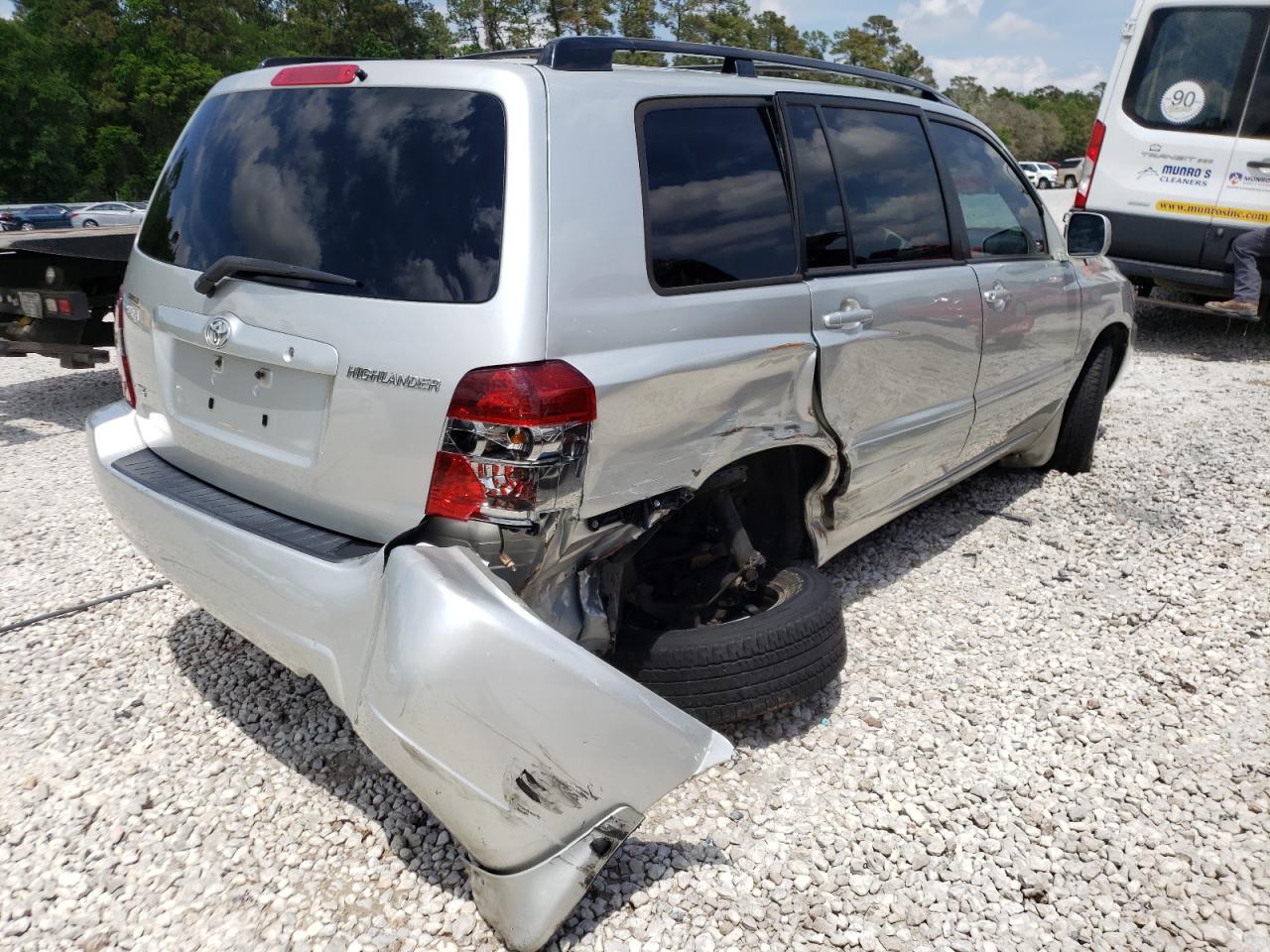Photo 4 from auction – 2006 TOYOTA HIGHLANDER with VIN JTEGP21A060119104
