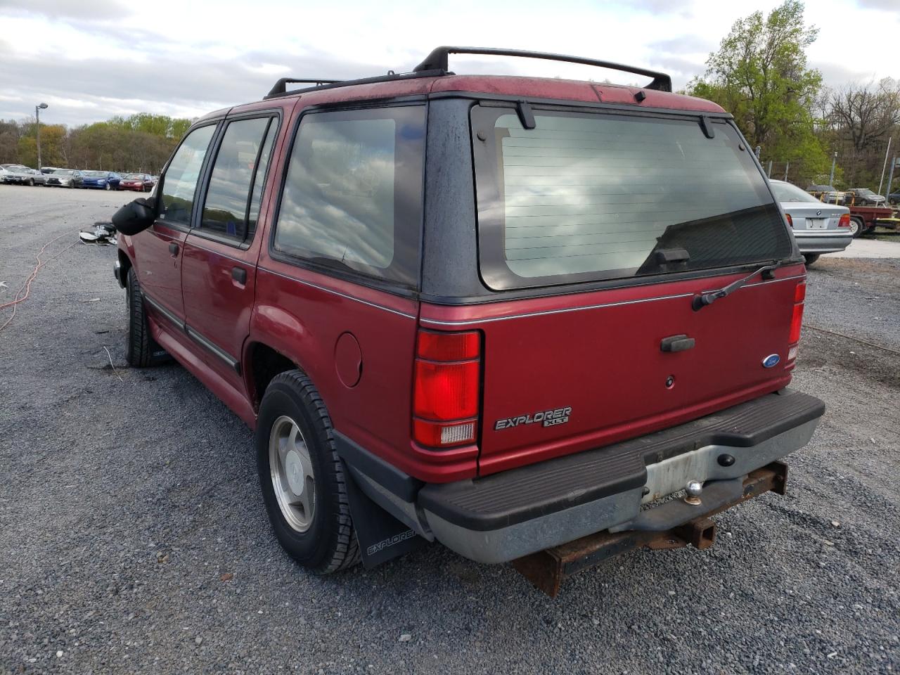 Photo 3 from auction – 1994 FORD EXPLORER with VIN 1FMDU34X2RUE66545