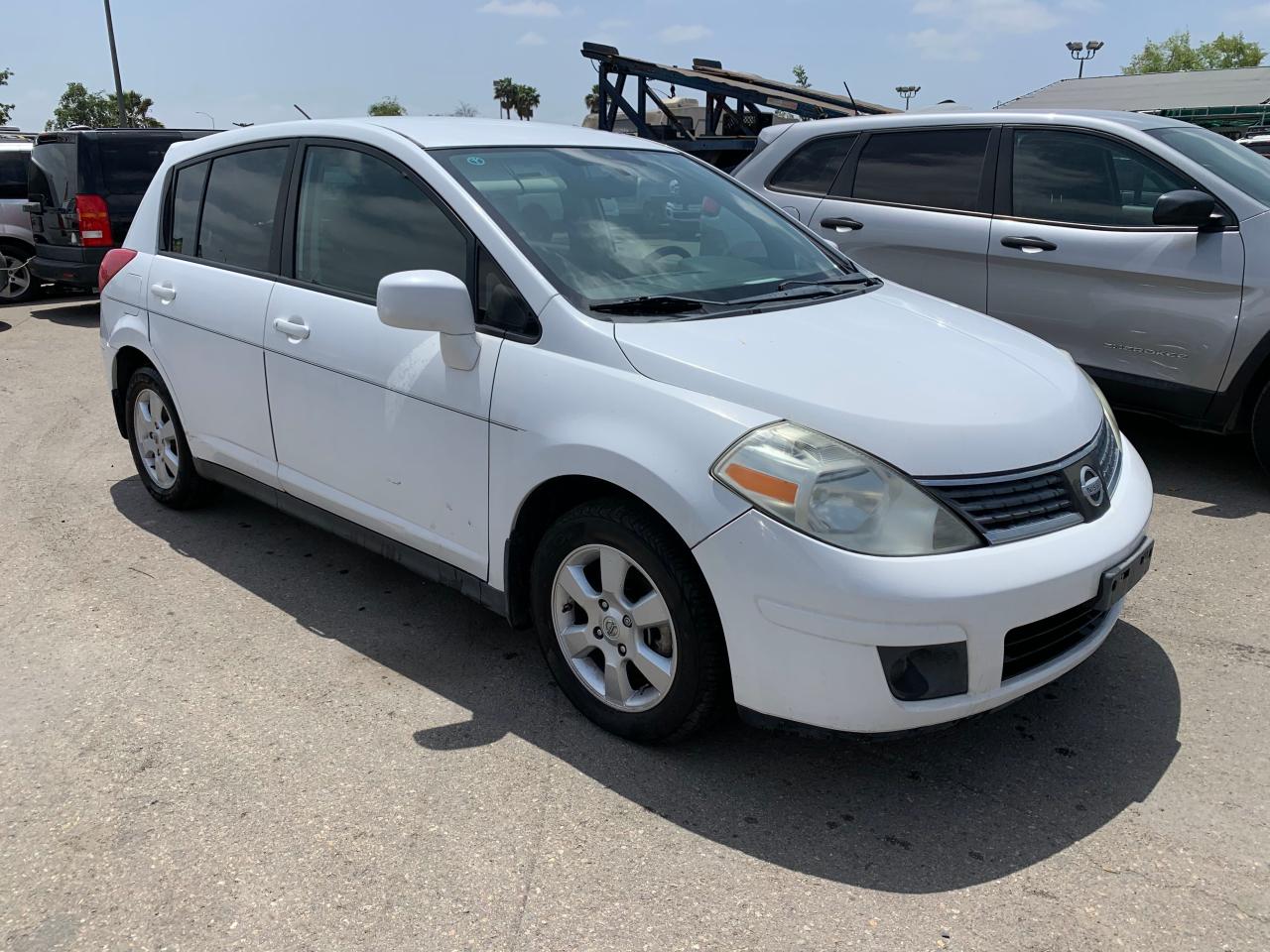 NISSAN VERSA S 2008 with VIN 3N1BC13E98L447294 - Photo from auction