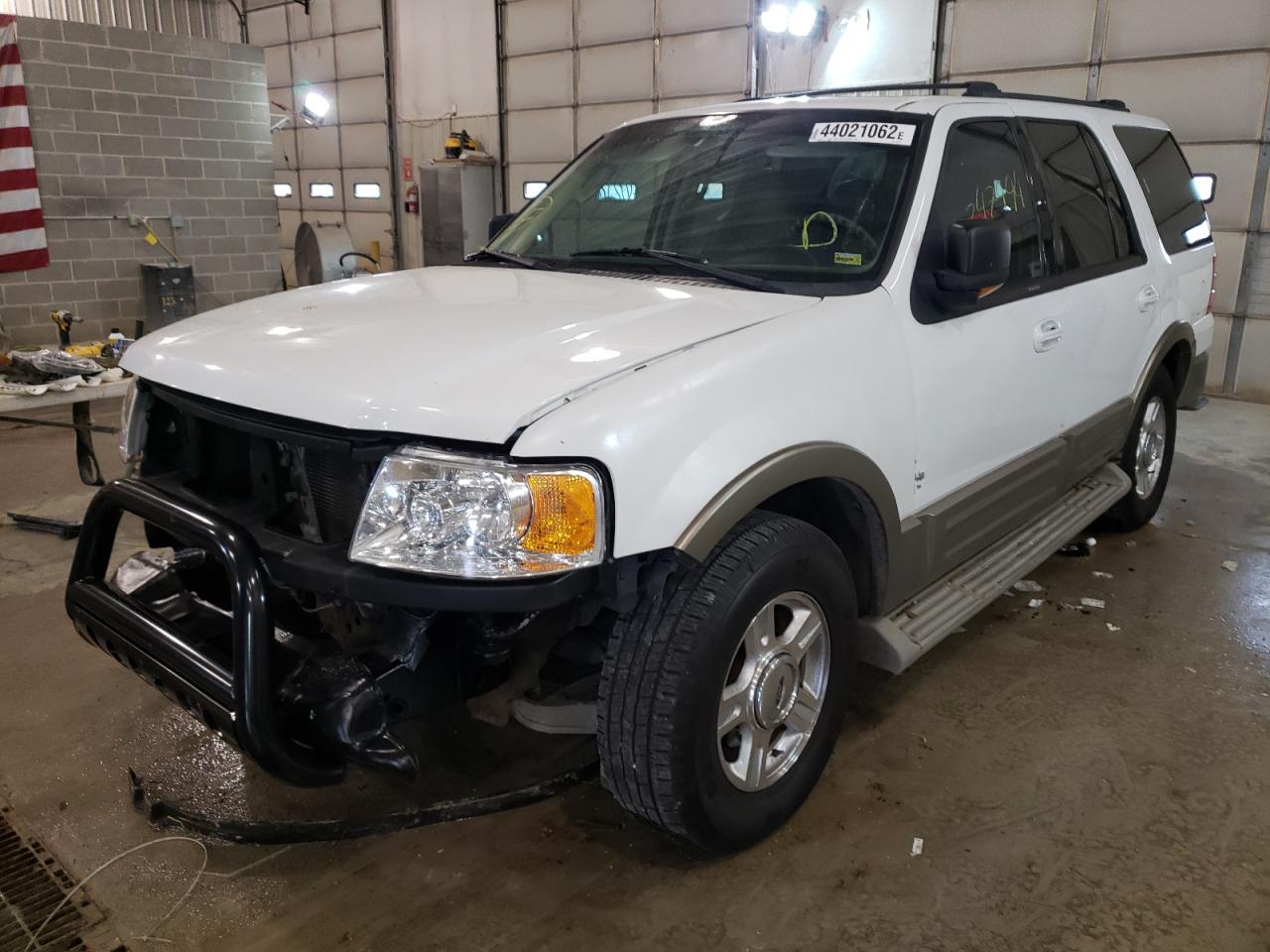 Photo 2 from auction – 2004 FORD EXPEDITION with VIN 1FMFU18L34LB58979