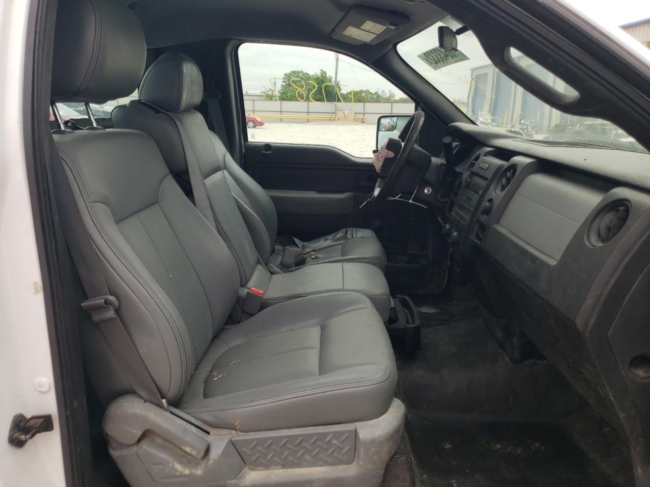 Photo 5 from auction – 2014 FORD F150 with VIN 1FTMF1CM1EKG46051