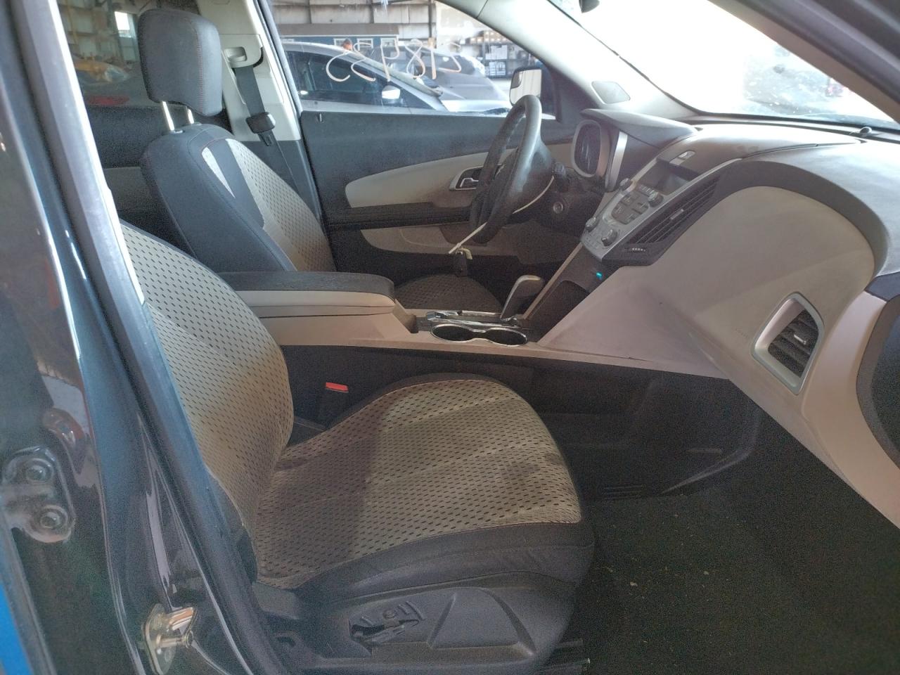 Photo 5 from auction – 2012 CHEVROLET EQUINOX LS with VIN 2GNALBEK2C1189056