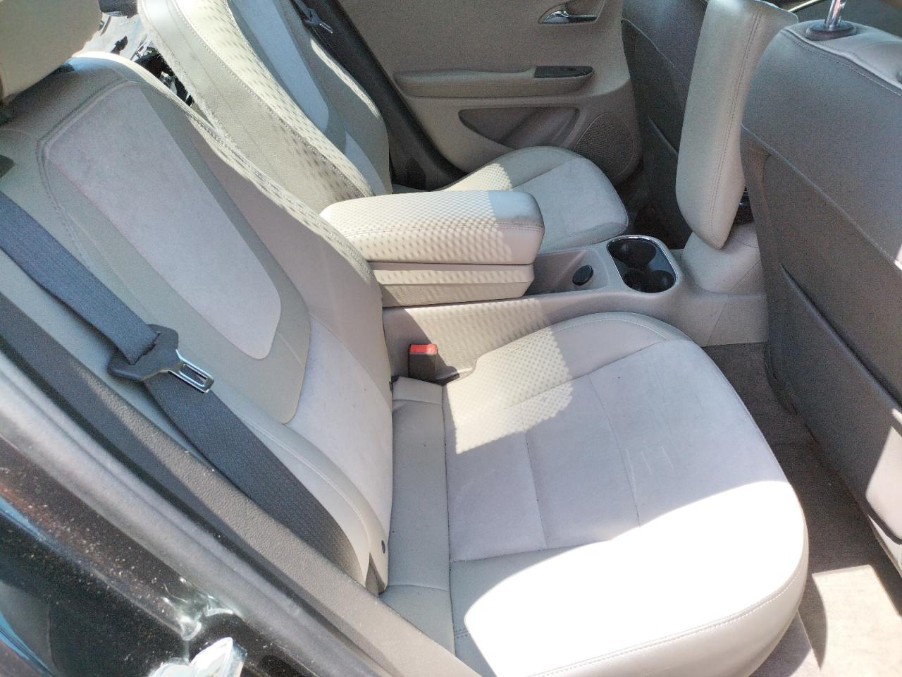 Photo 6 from auction – 2015 CHEVROLET VOLT with VIN 1G1RD6E43FU117897