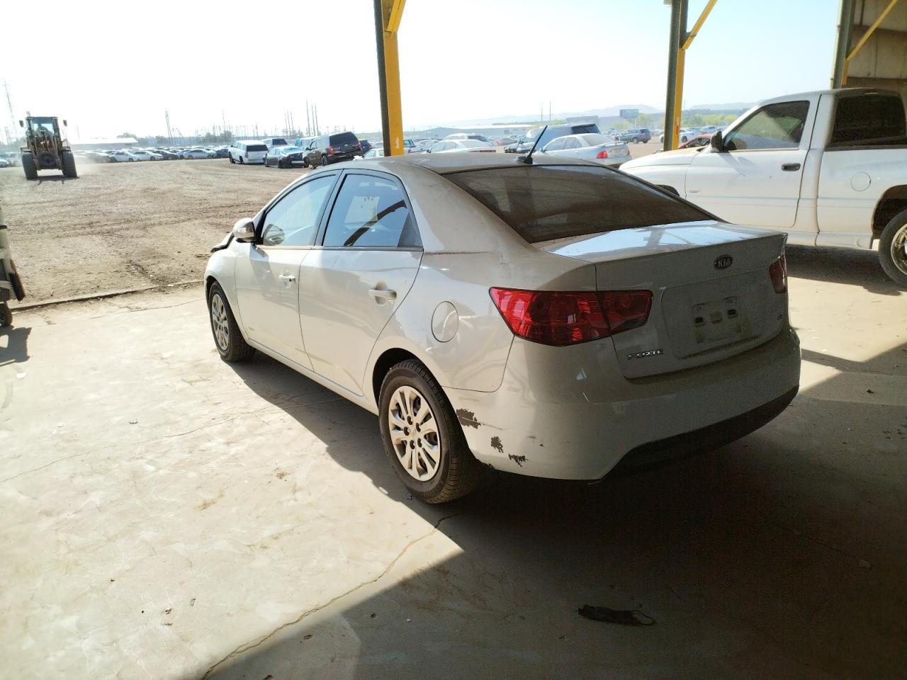 Photo 3 from auction – 2010 KIA FORTE EX with VIN KNAFU4A28A5054539