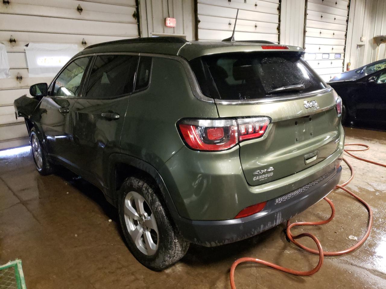 Photo 3 from auction – 2019 JEEP COMPASS LA with VIN 3C4NJDBB8KT637992