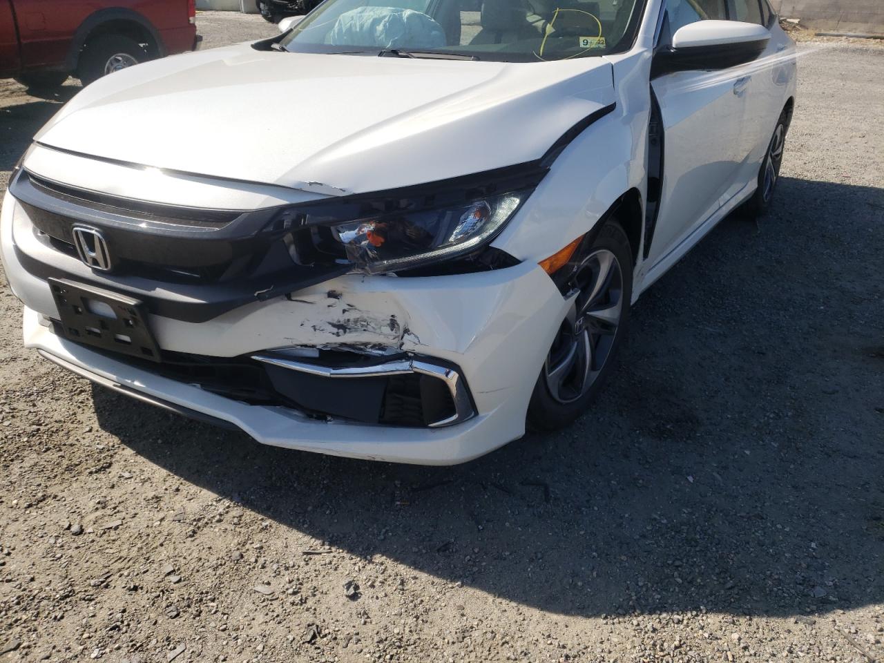 Photo 9 from auction – 2019 HONDA CIVIC LX with VIN 2HGFC2F63KH596939