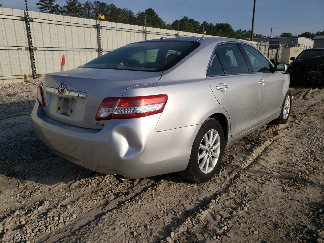 Photo 4 from auction – 2010 TOYOTA CAMRY BASE with VIN 4T1BF3EK3AU070214