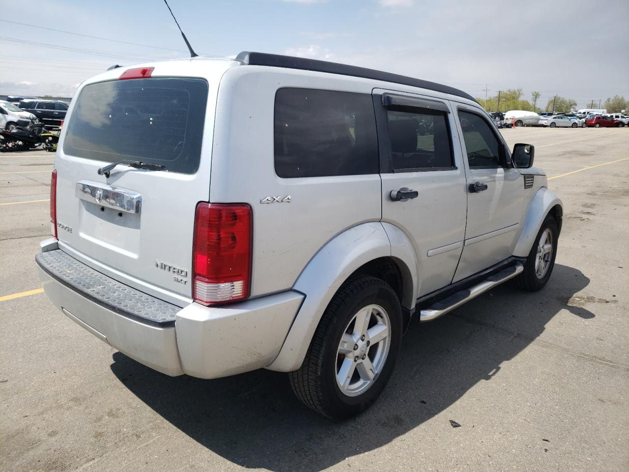 Photo 4 from auction – 2011 DODGE NITRO SXT with VIN 1D4PU5GK3BW552425