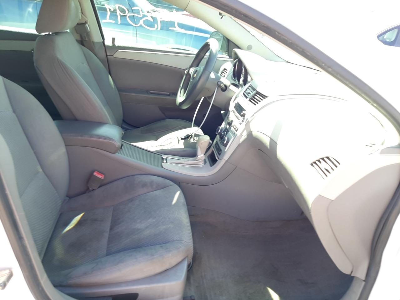 Photo 5 from auction – 2011 CHEVROLET MALIBU LS with VIN 1G1ZA5E11BF279146