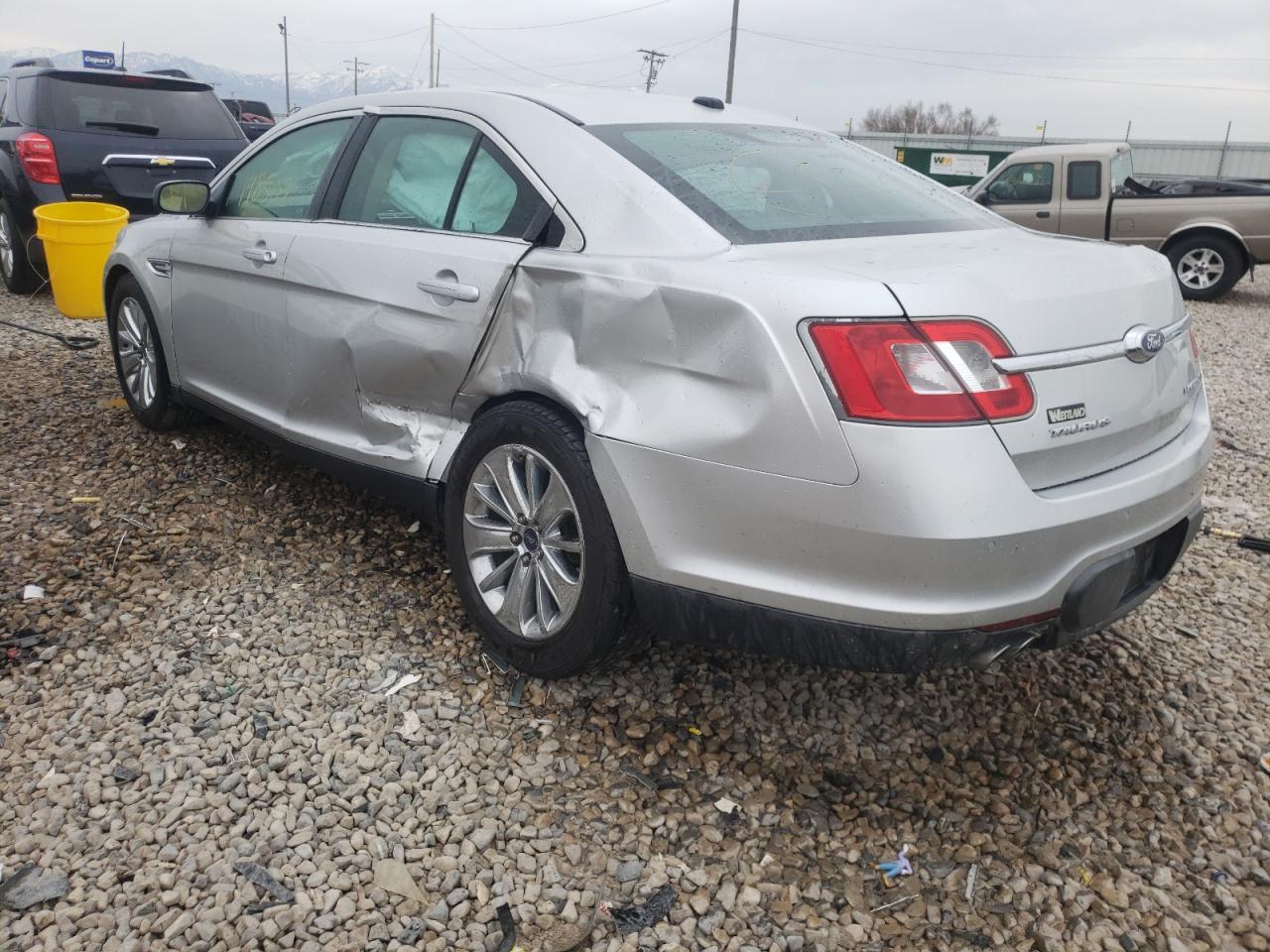 Photo 3 from auction – 2010 FORD TAURUS LIM with VIN 1FAHP2JW2AG140577