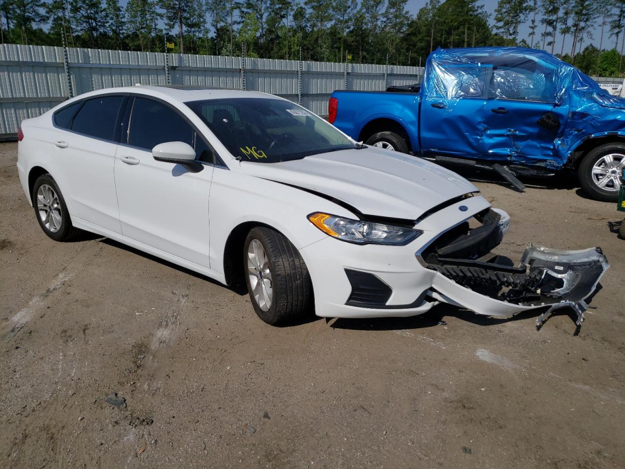 FORD FUSION SE 2020 with VIN 3FA6P0HD2LR184056 - Photo from auction