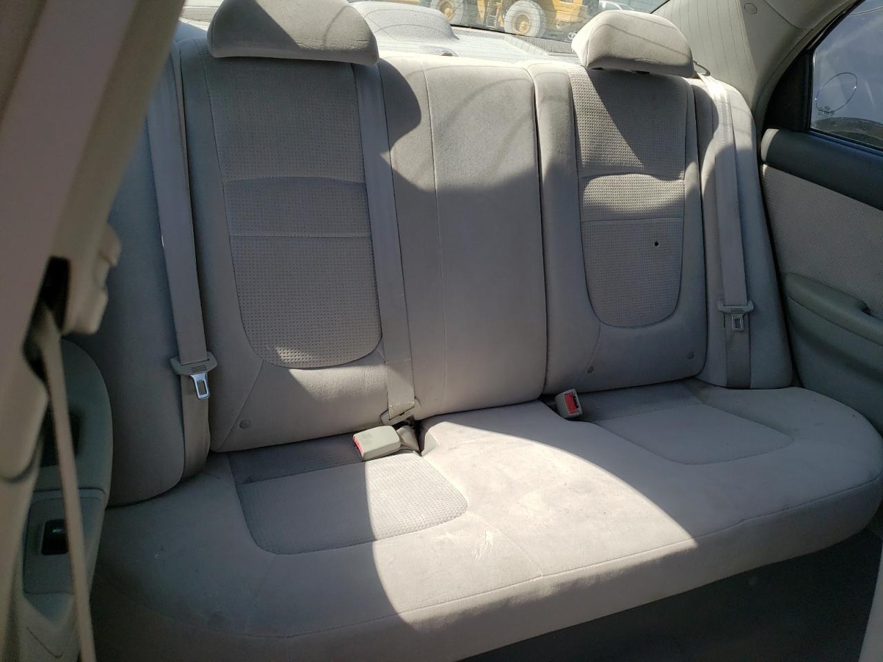 Photo 6 from auction – 2007 KIA SPECTRA EX with VIN KNAFE121075472412