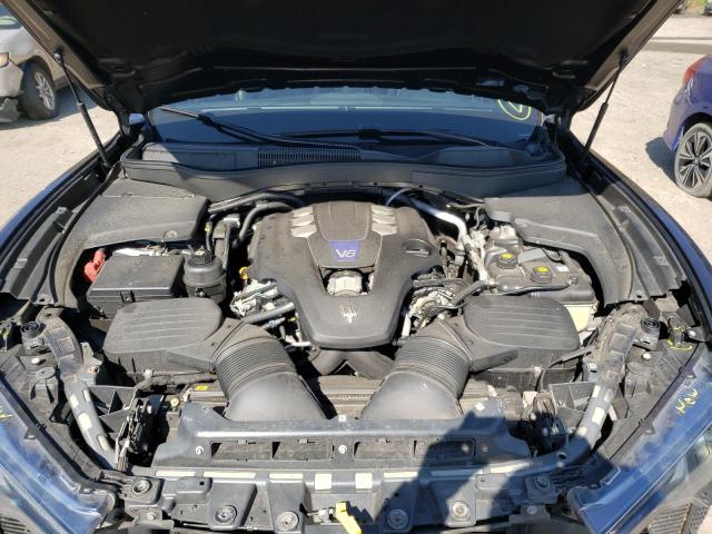 Photo 7 from auction – 2017 MASERATI LEVANTE S with VIN ZN661YUS8HX217900