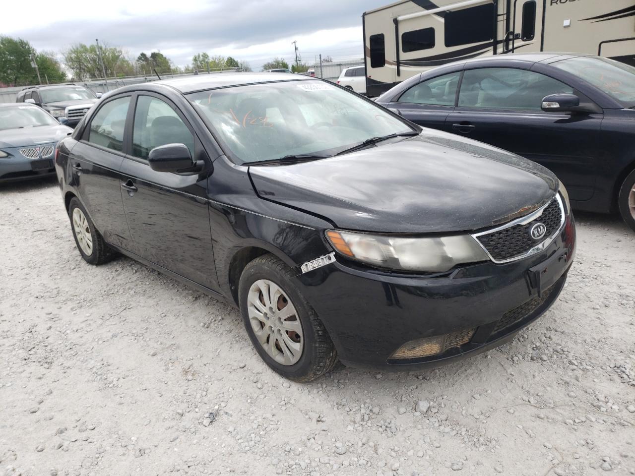 KIA FORTE LX 2011 con VIN KNAFT4A25B5338604 - Foto de la subasta