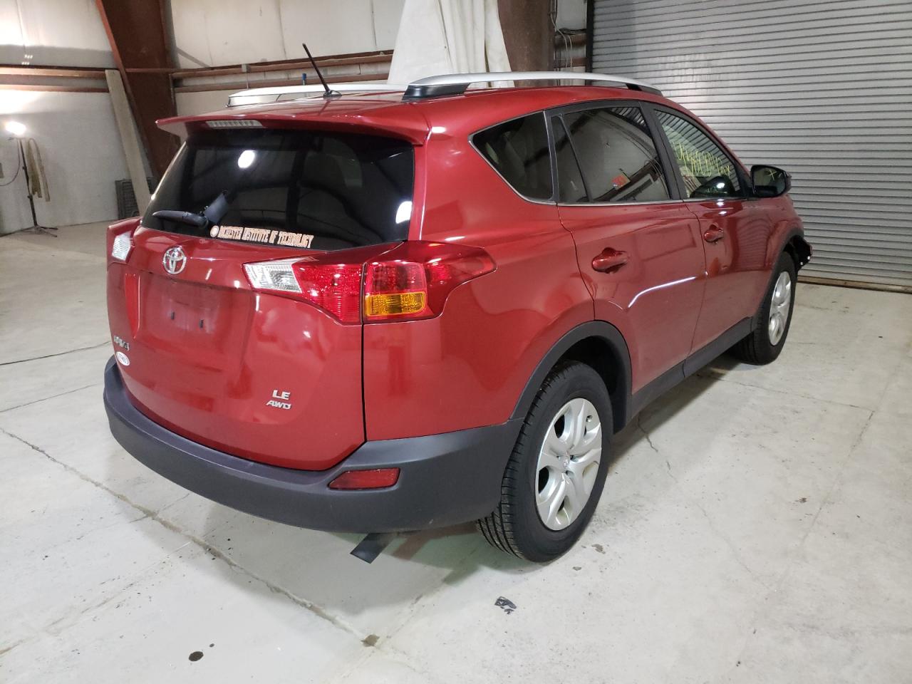 Photo 4 from auction – 2014 TOYOTA RAV4 LE with VIN JTMBFREV4EJ006837