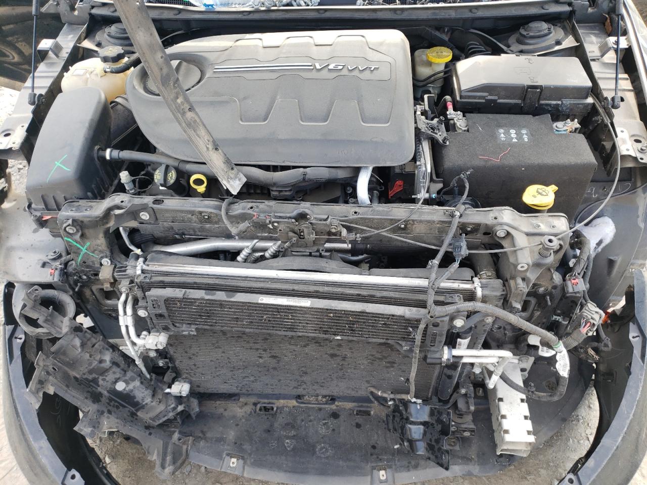 Photo 7 from auction – 2015 CHRYSLER 200 C with VIN 1C3CCCCG6FN565447