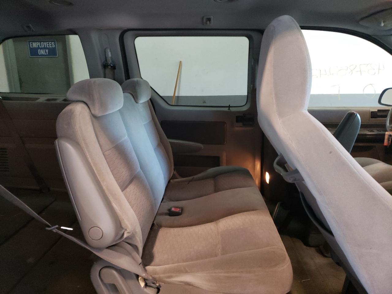 Photo 6 from auction – 2005 FORD FREESTAR S with VIN 2FMZA51685BA02570