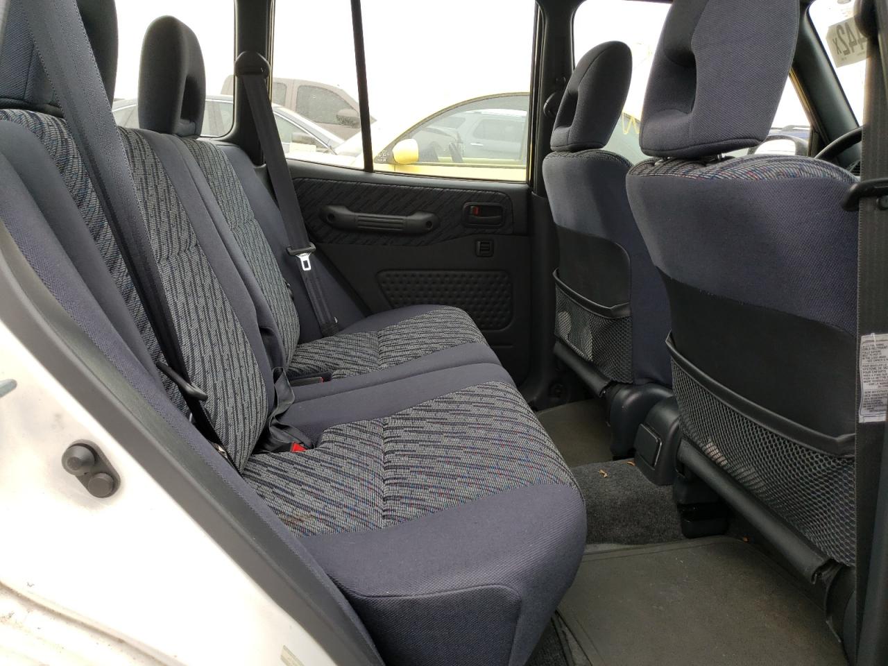 Photo 6 from auction – 1998 TOYOTA RAV4 with VIN JT3HP10V1W0189559