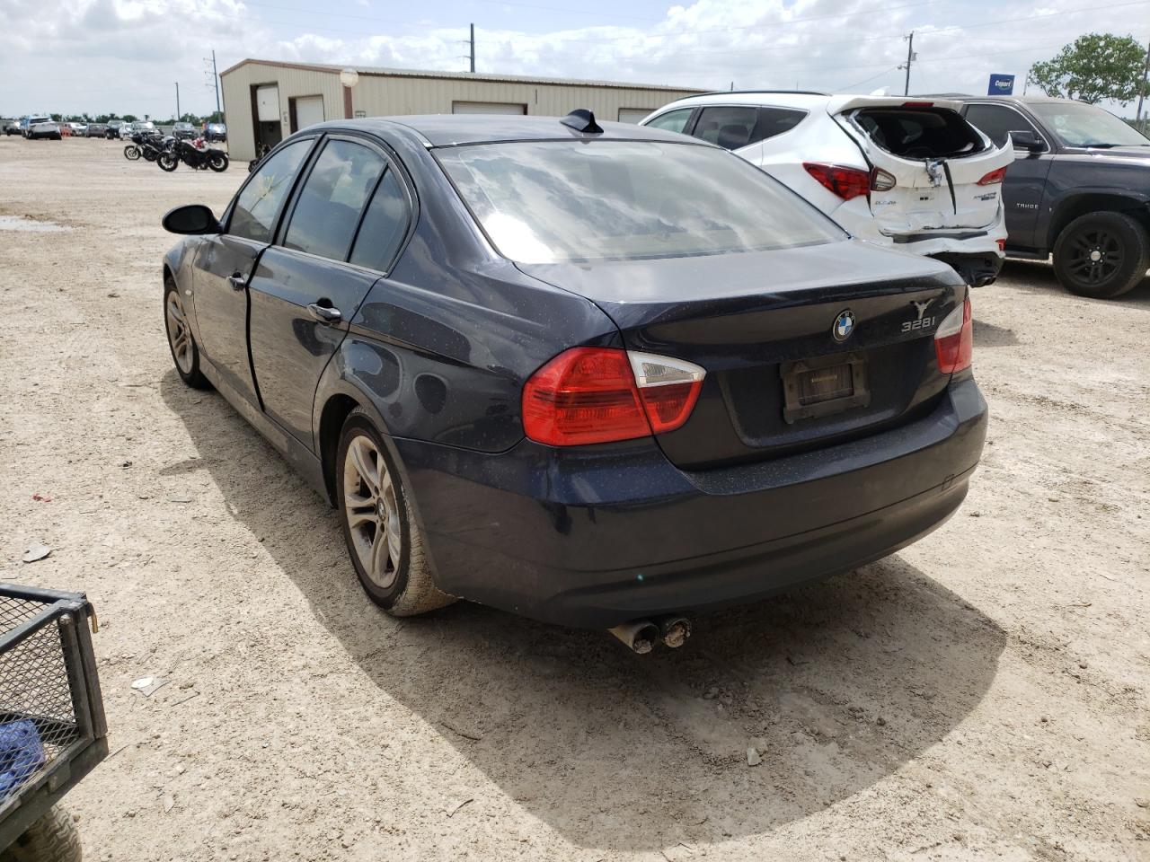 Photo 3 from auction – 2008 BMW 328 I with VIN WBAVA37518NL57673