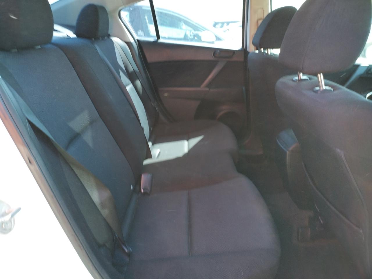 Photo 6 from auction – 2010 MAZDA 3 I with VIN JM1BL1SG9A1257394