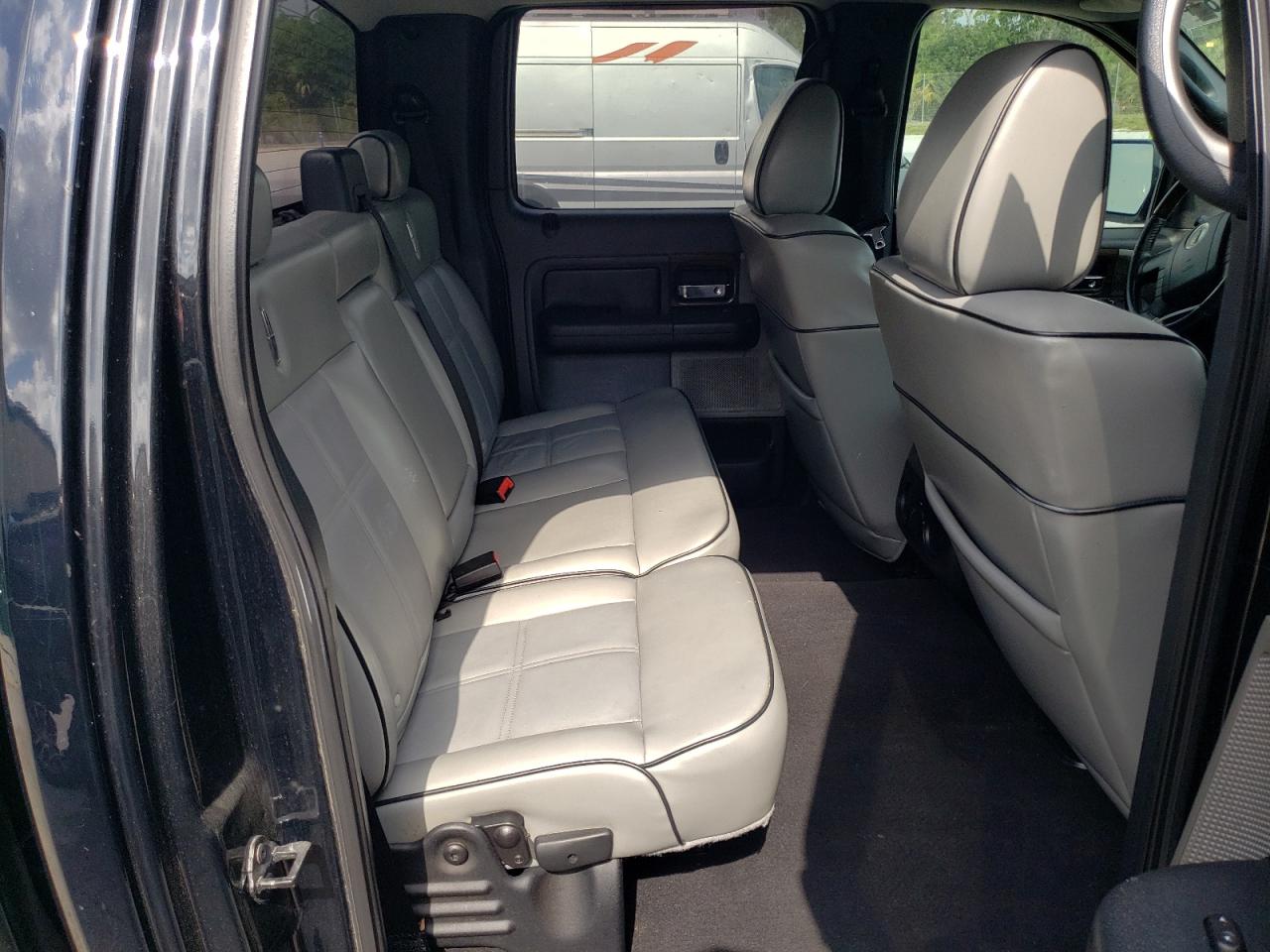 Photo 6 from auction – 2007 LINCOLN MARK LT with VIN 5LTPW16557FJ10570