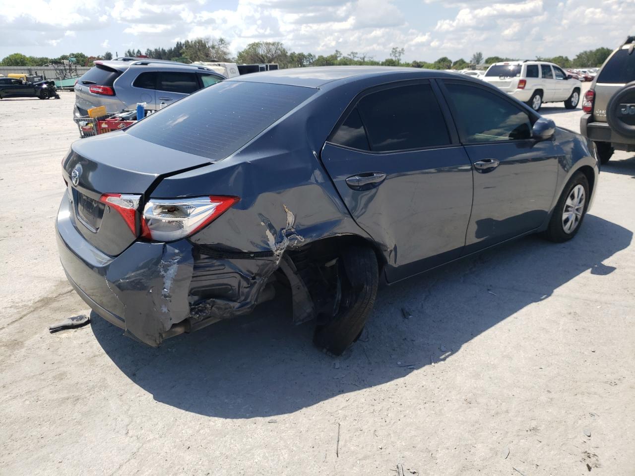 Photo 4 from auction – 2014 TOYOTA COROLLA L with VIN 2T1BURHE0EC007240