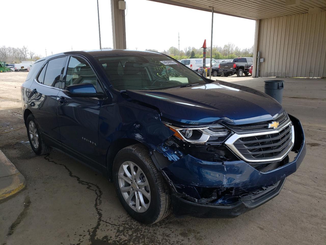 CHEVROLET EQUINOX LT 2019 with VIN 2GNAXKEV0K6286630 - Photo from auction