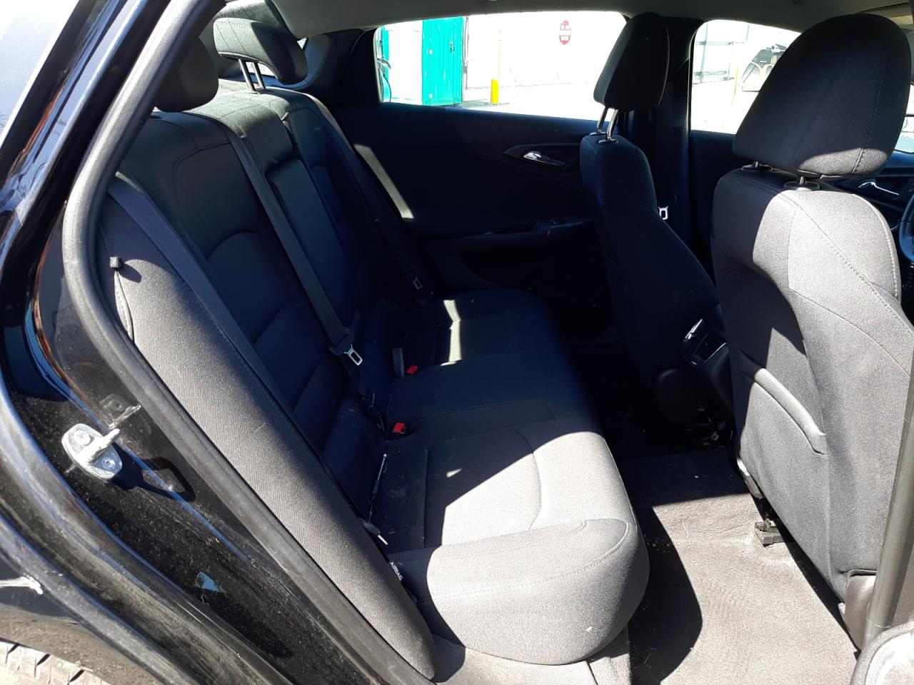 Photo 6 from auction – 2016 CHEVROLET MALIBU LT with VIN 1G1ZE5ST1GF342585