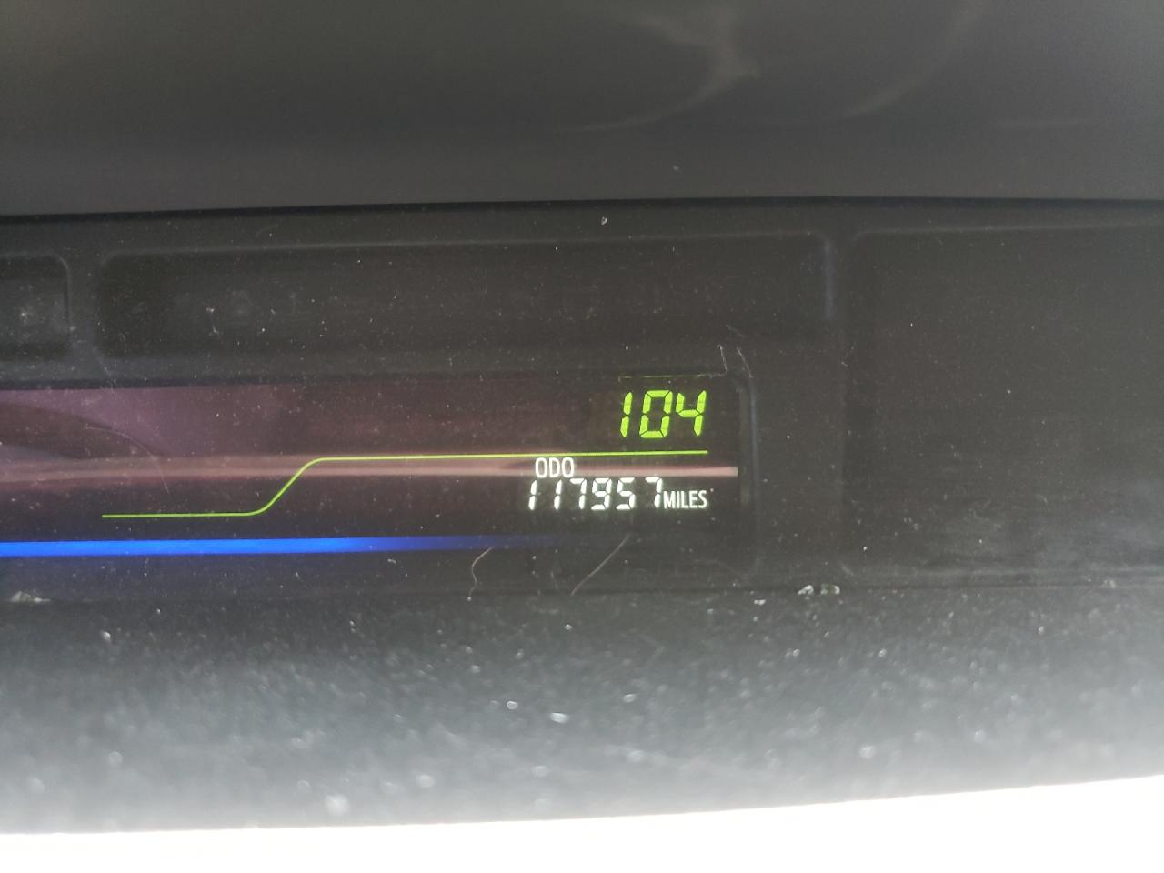 Photo 8 from auction – 2015 TOYOTA PRIUS V with VIN JTDZN3EU8FJ029206