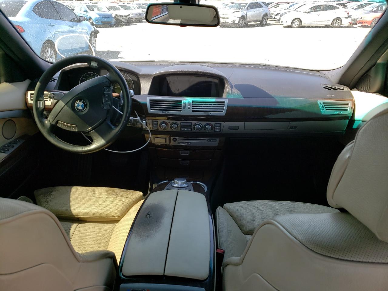 Photo 9 from auction – 2007 BMW 750 with VIN WBAHN83517DT76894