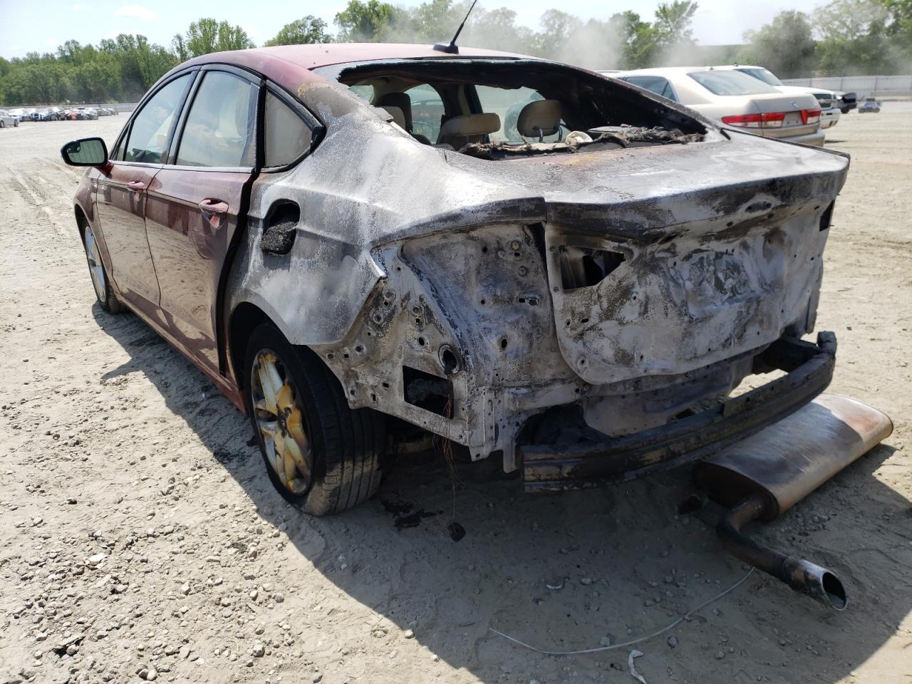 Photo 3 from auction – 2014 FORD FUSION SE with VIN 3FA6P0HD6ER211245