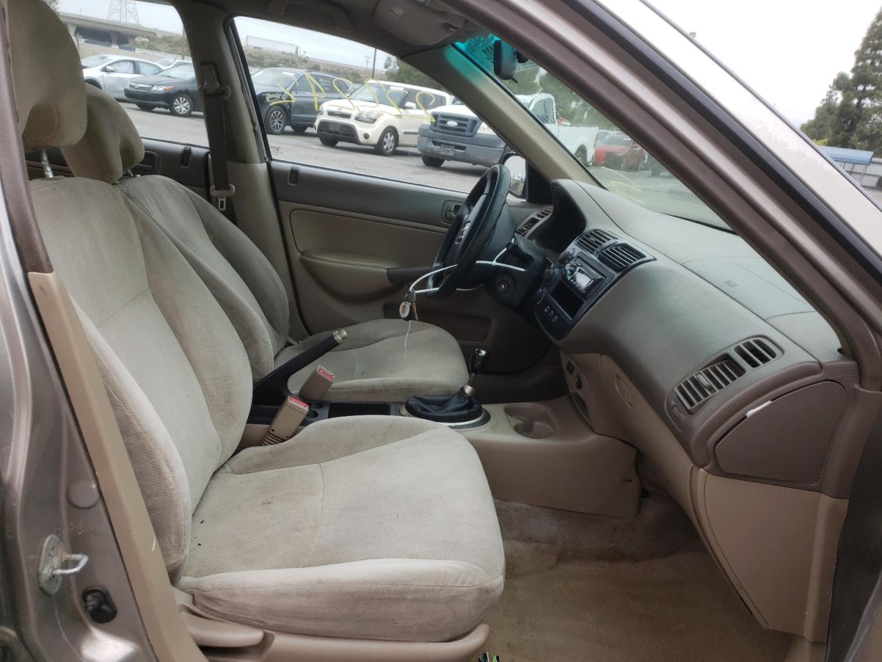 Photo 5 from auction – 2001 HONDA CIVIC LX with VIN 2HGES15591H608561