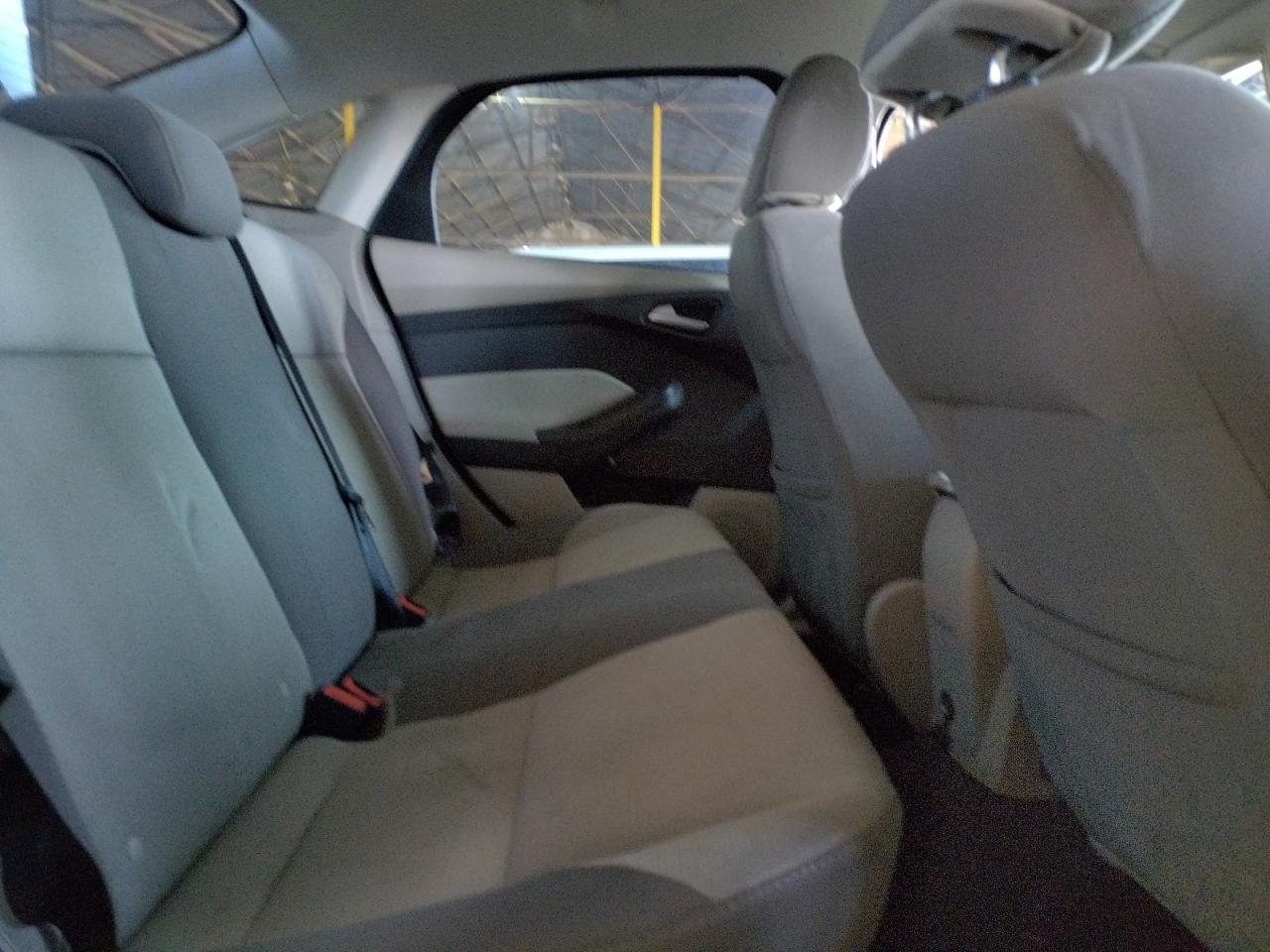 Photo 6 from auction – 2014 FORD FOCUS SE with VIN 1FADP3F25EL421084