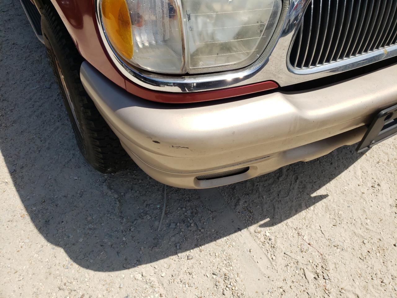 Photo 9 from auction – 2001 MERCURY MOUNTAINEE with VIN 4M2ZU66E21UJ00252