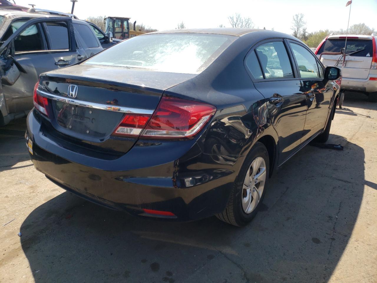 Photo 4 from auction – 2013 HONDA CIVIC LX with VIN 19XFB2F52DE237251