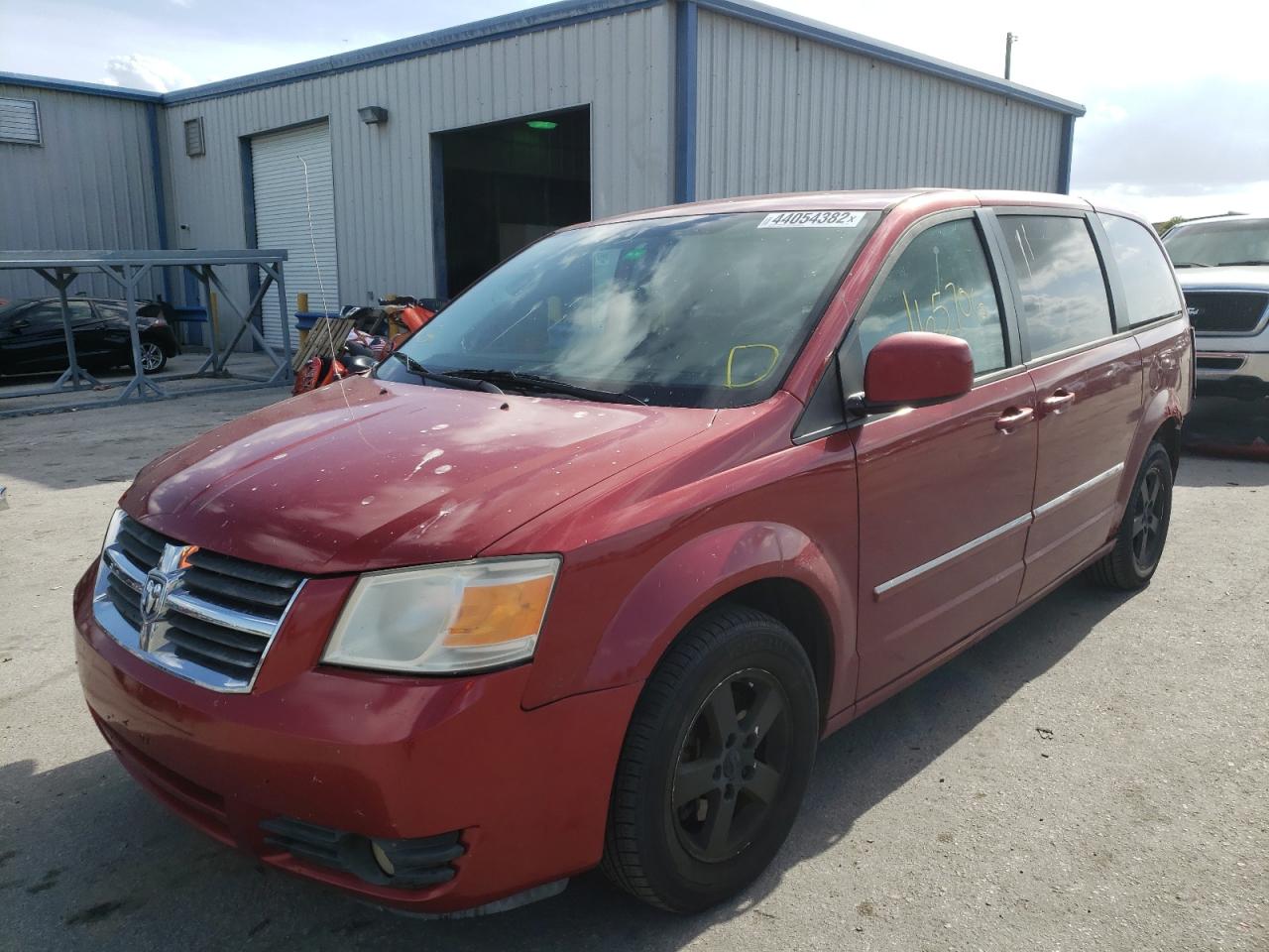 Photo 2 from auction – 2008 DODGE GRAND CARA with VIN 2D8HN54P18R728356